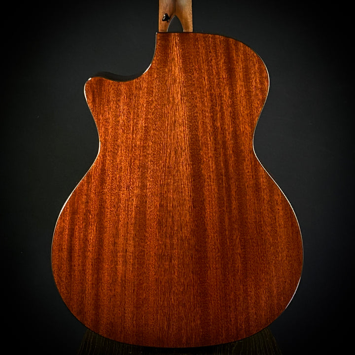 Taylor MV Custom Baritone-8 - Grand Auditorium