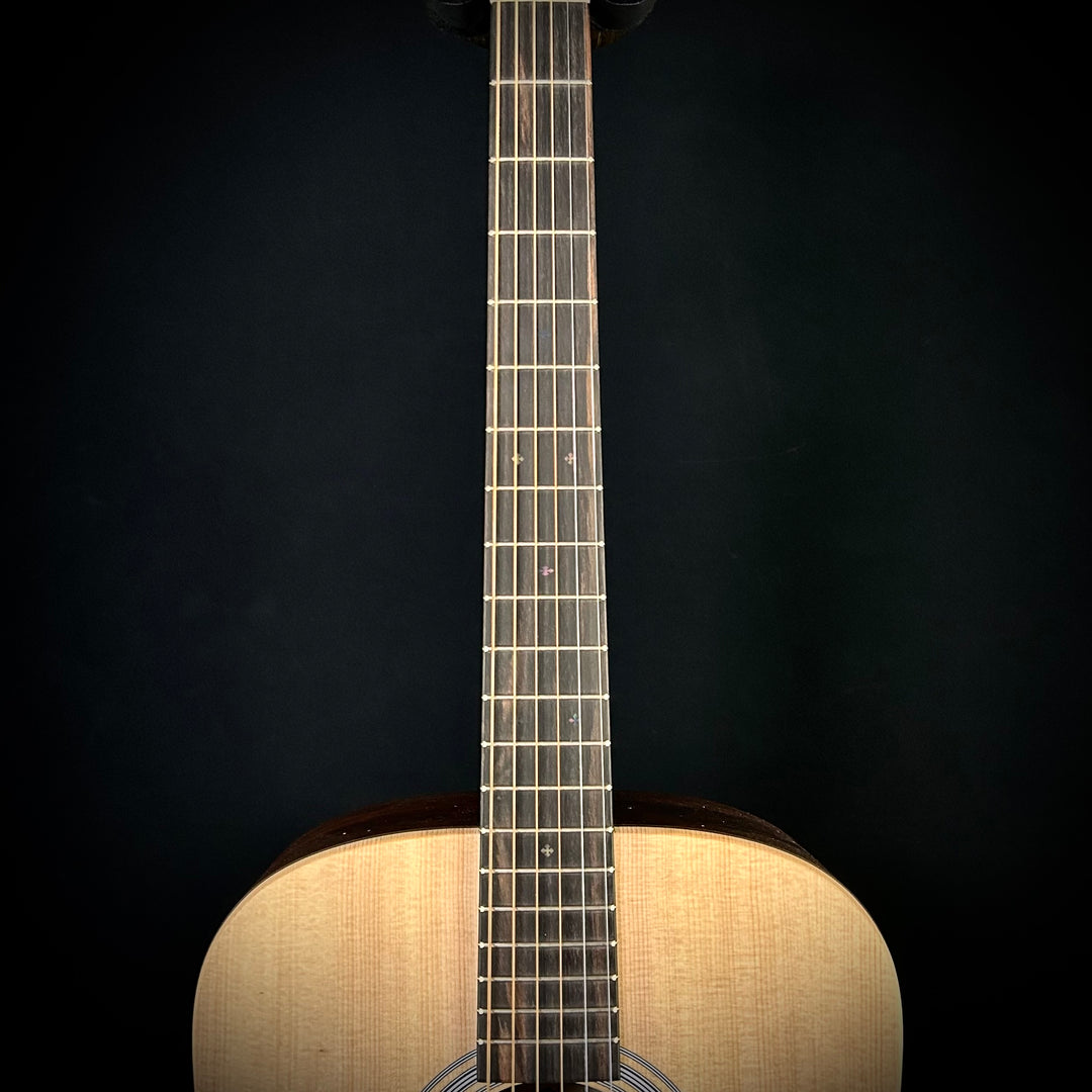 Martin D-X2E Billy Strings