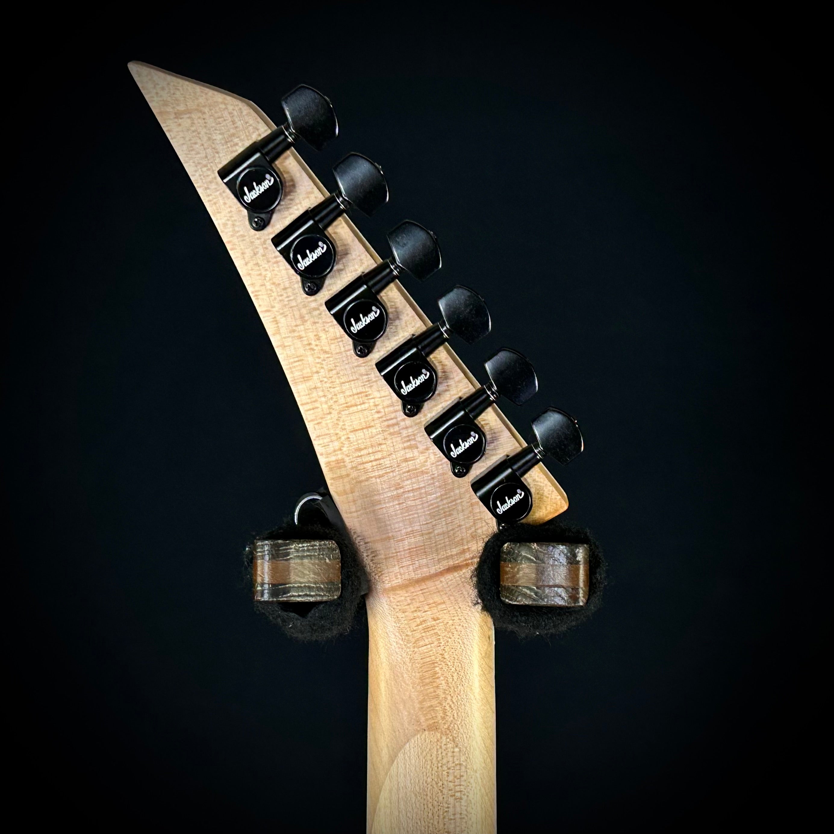 Jackson JS22 Arch Top DKA Dinky – Music Villa MT
