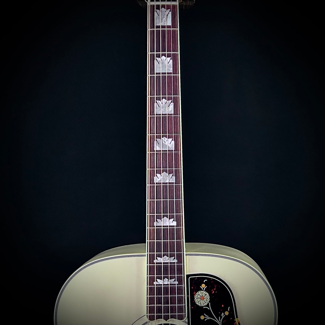 Gibson SJ-200 Standard - Classic White