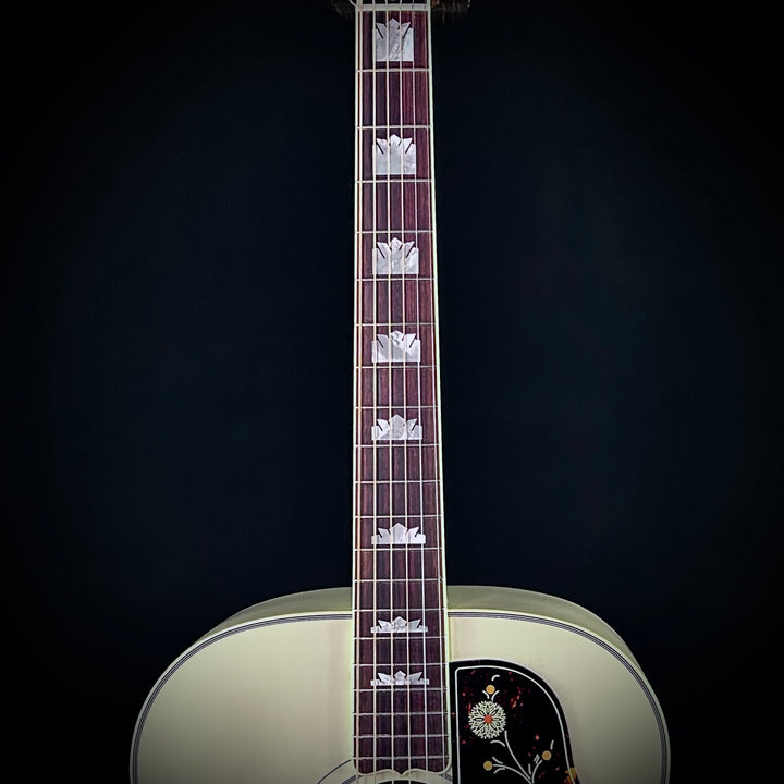 Gibson SJ-200 Standard - Classic White