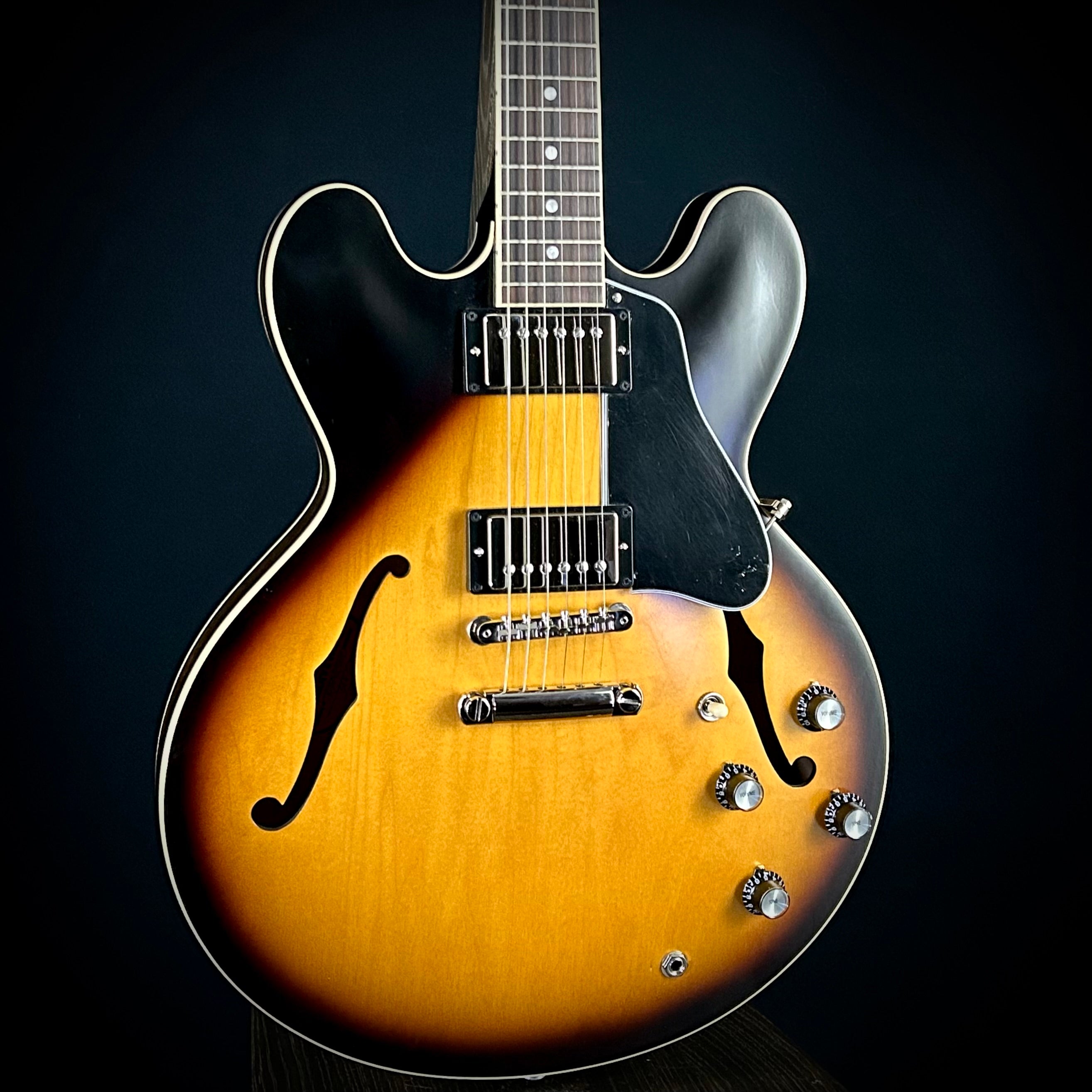 Gibson ES-335 Satin – Music Villa MT