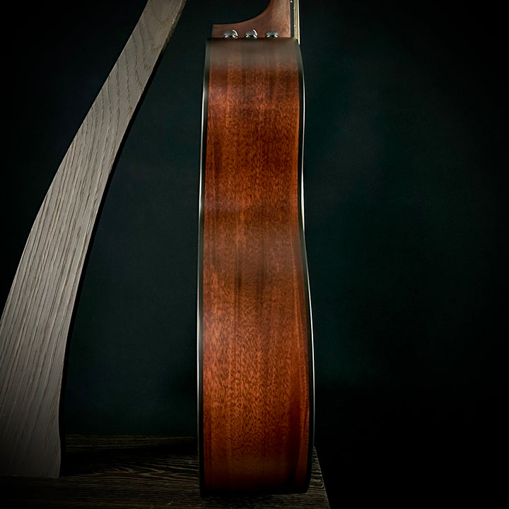Taylor 324CE Baritone-6 LTD
