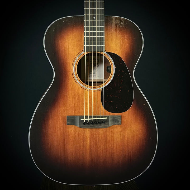 Martin 00-10E Retro - Joe Bonamassa