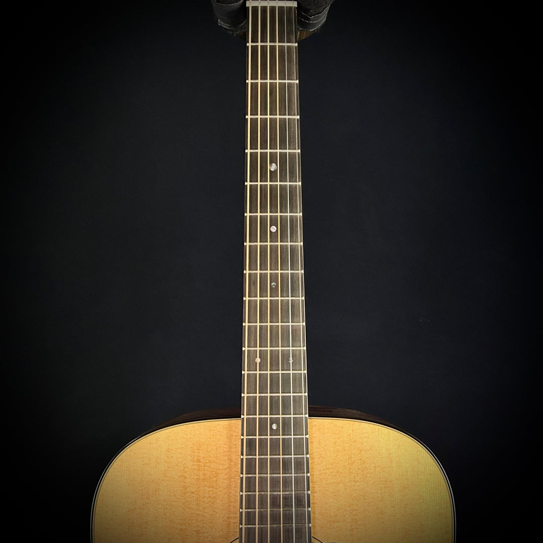 Martin D-18