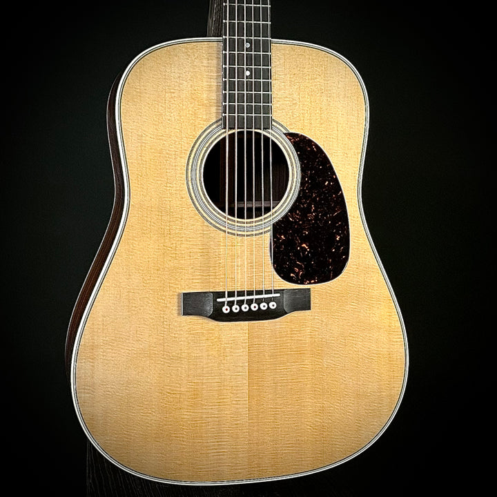 Martin D-28 - New for 2025