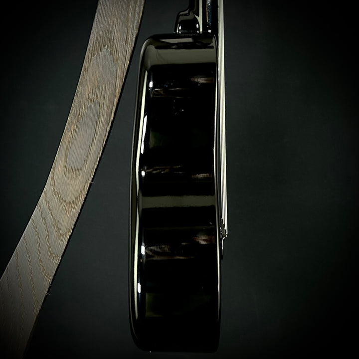 Bushman Carbon Fiber Uke w/PU - Black