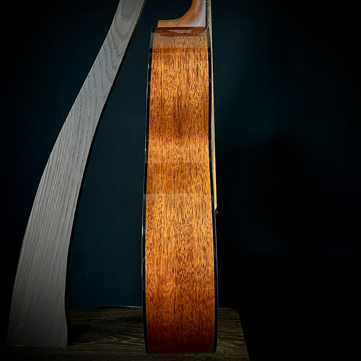 Martin Custom Shop 18 style, "0000" Short Scale - Cutaway
