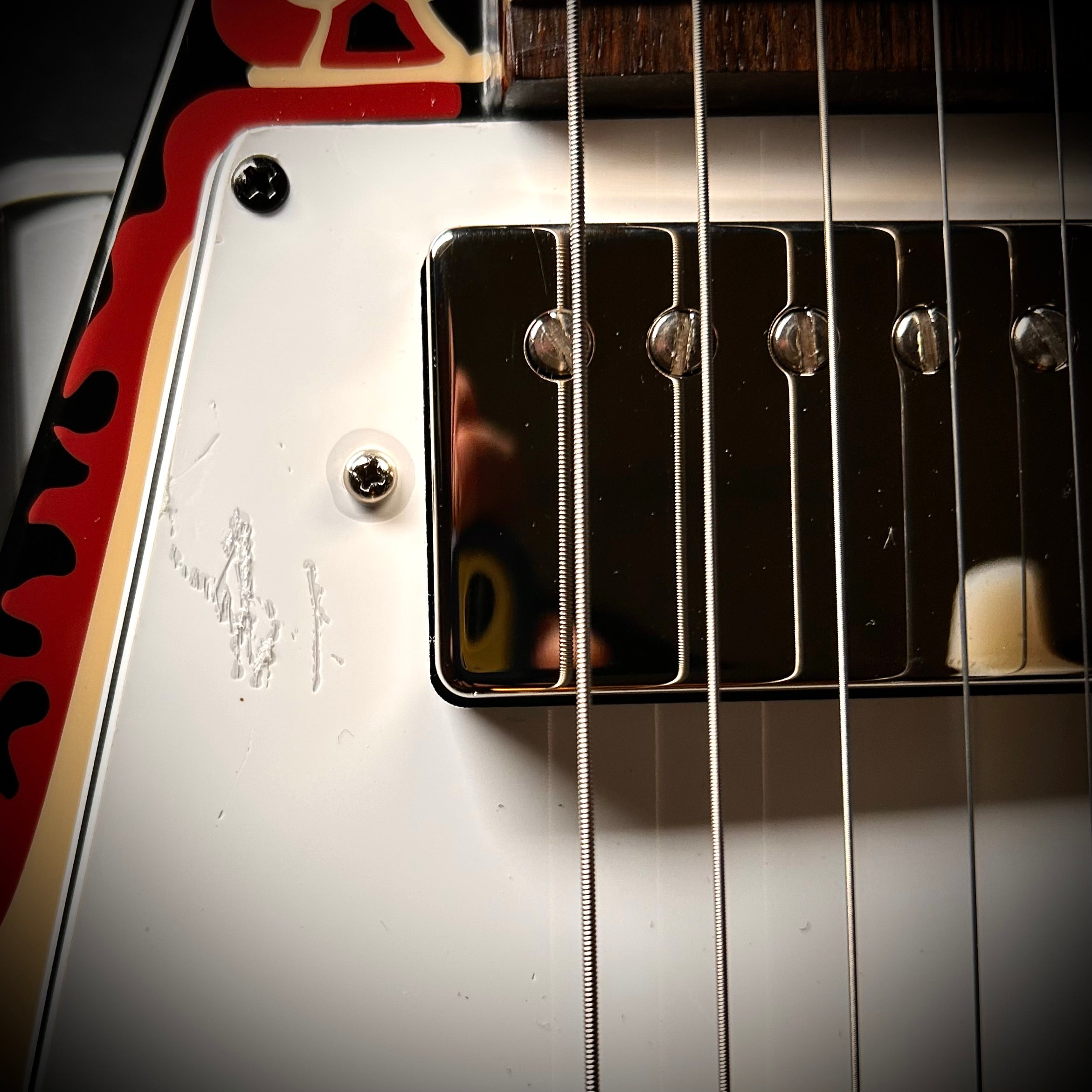 Epiphone Jimi Hendrix Love Drops Flying V – Music Villa MT