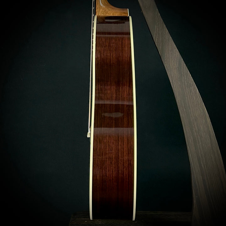 Martin 000-EC 30th Anniversary LTD