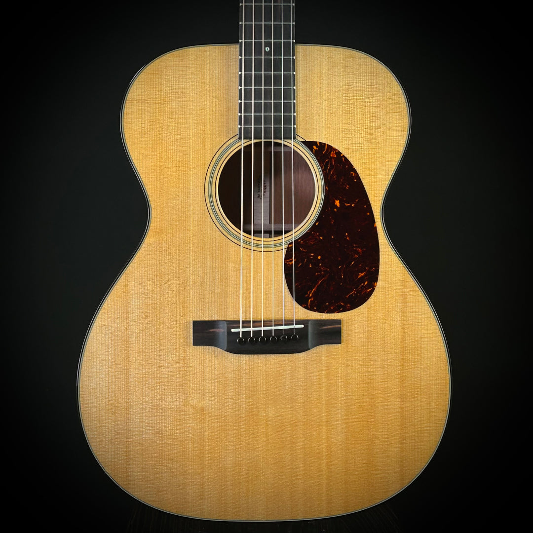 Martin 2022 000-18 (USED)