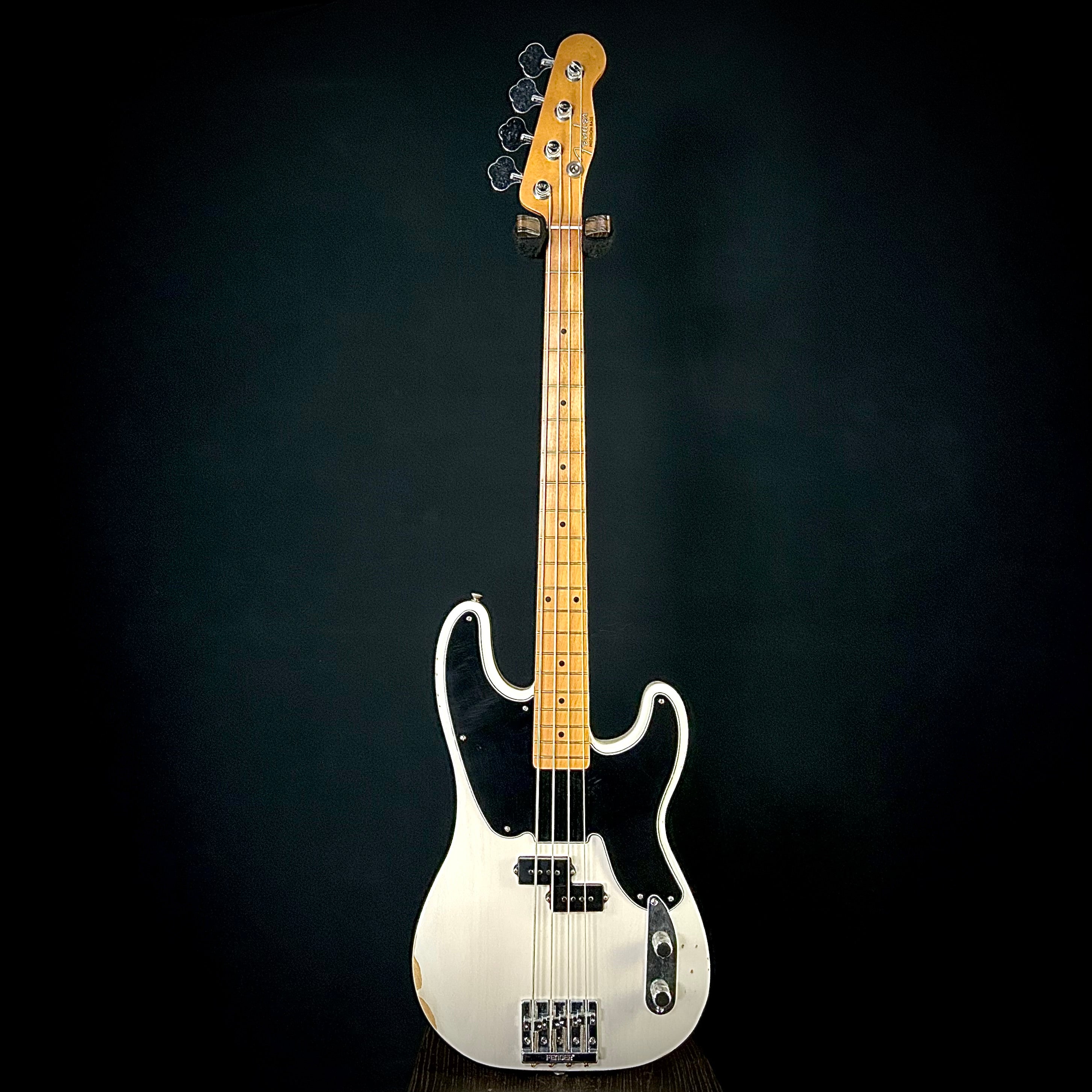 Fender Mike Dirnt Road Worn Precision Bass – Music Villa MT