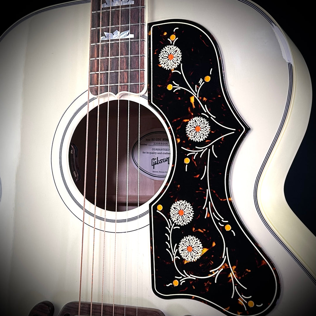 Gibson SJ-200 Standard Classic White