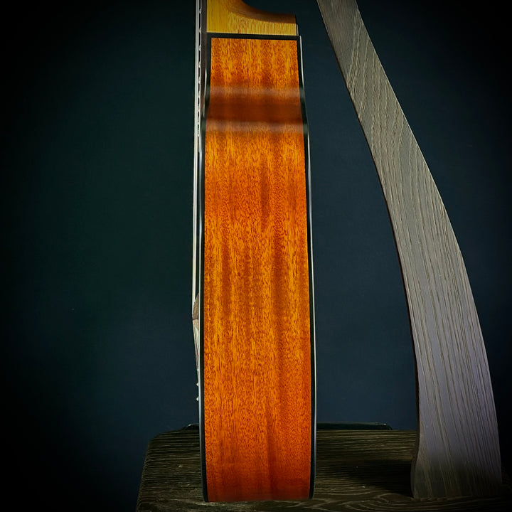 LAG SL100 Petite Bouche Cedar/Mahogany