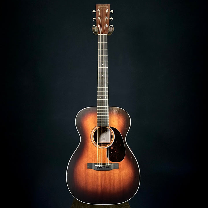 Martin 00-10E Retro - Joe Bonamassa