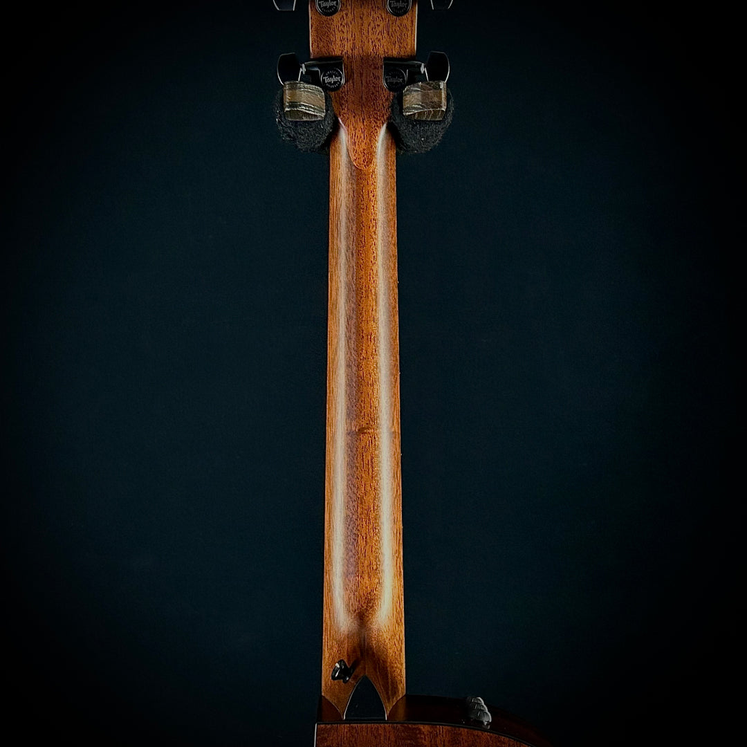Taylor 324CE