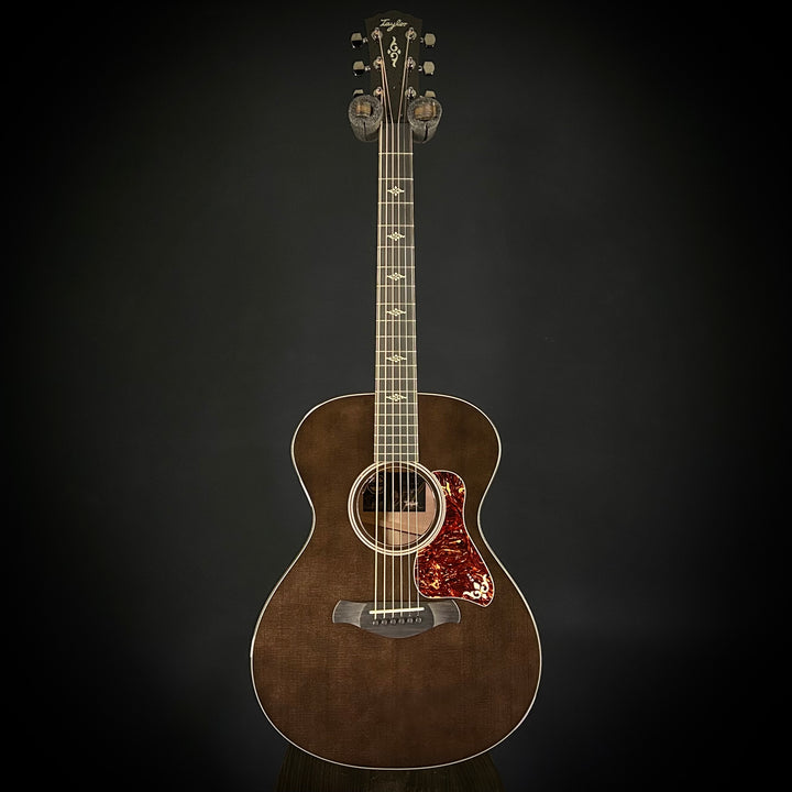 Taylor Custom Gold Label - Grand Concert