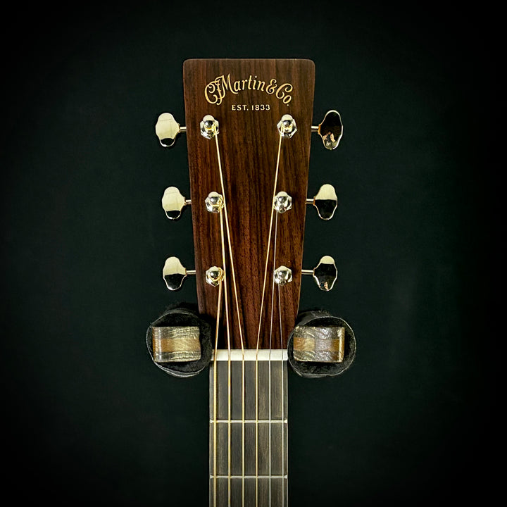 Martin 000-28