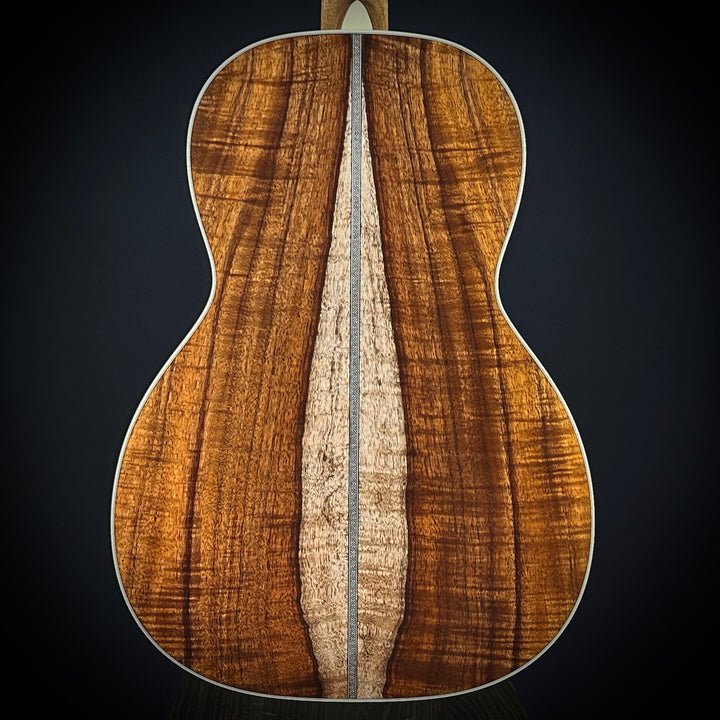 Martin MV Custom Shop 00 12-Fret - Flamed Koa