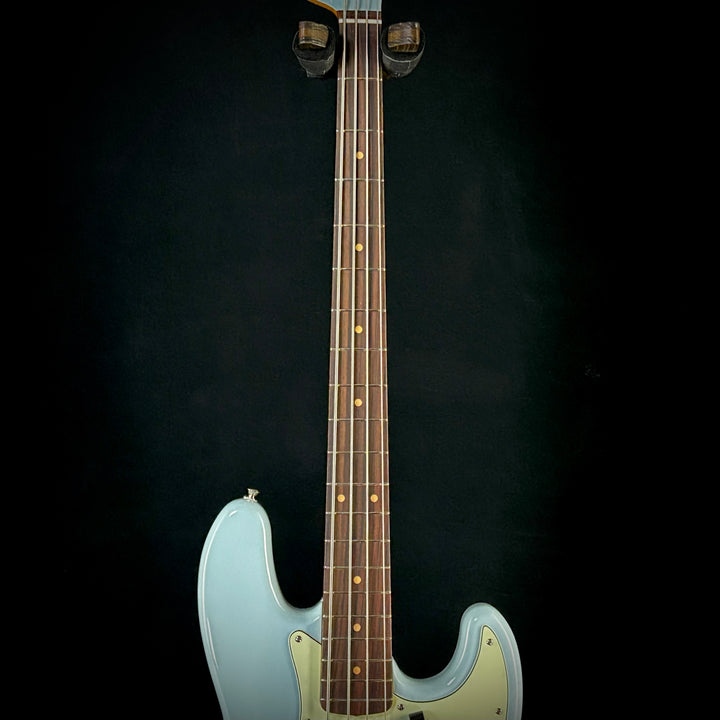 Fender Vintera III Early '60s Jazz Bass
