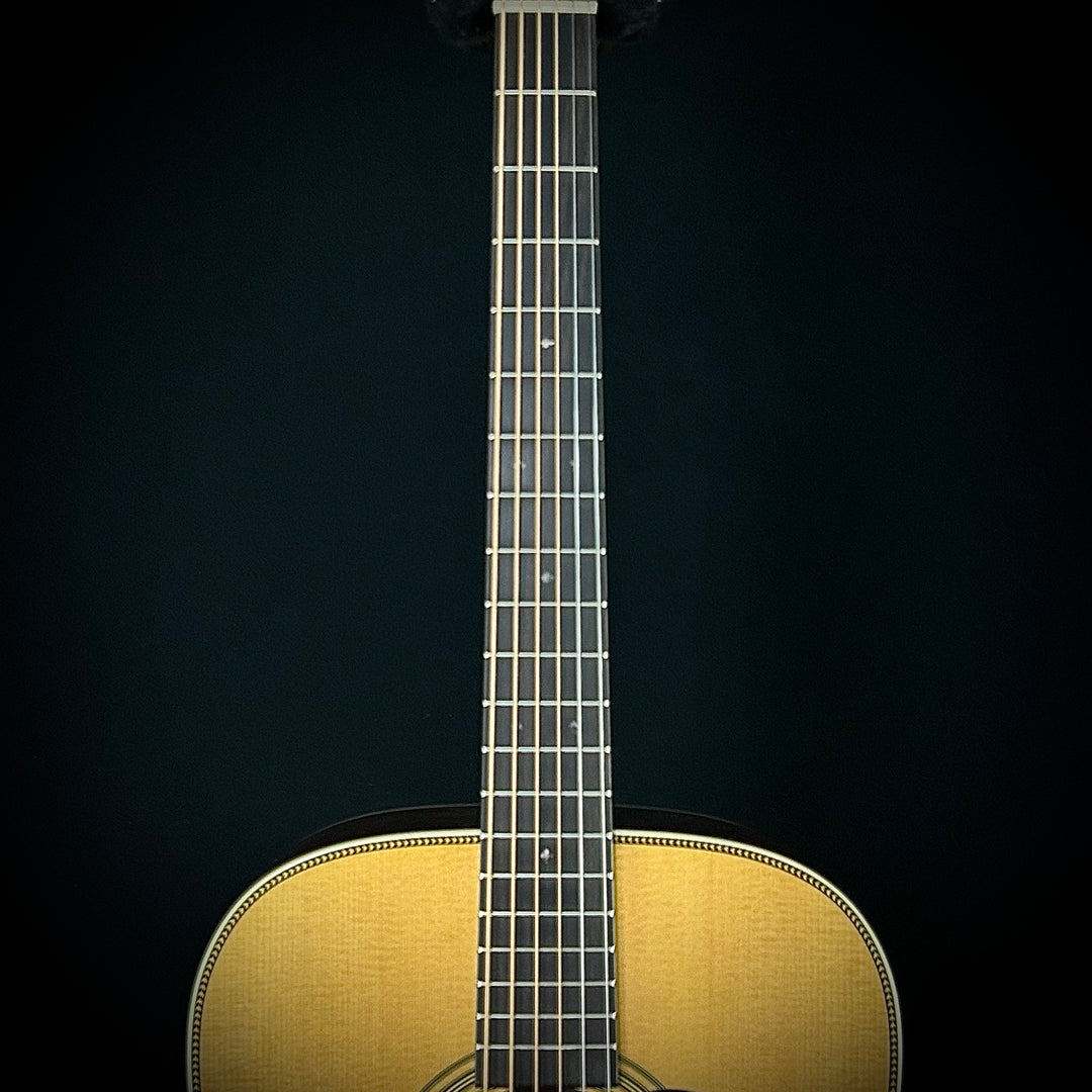 Martin D-28 - Billy Strings