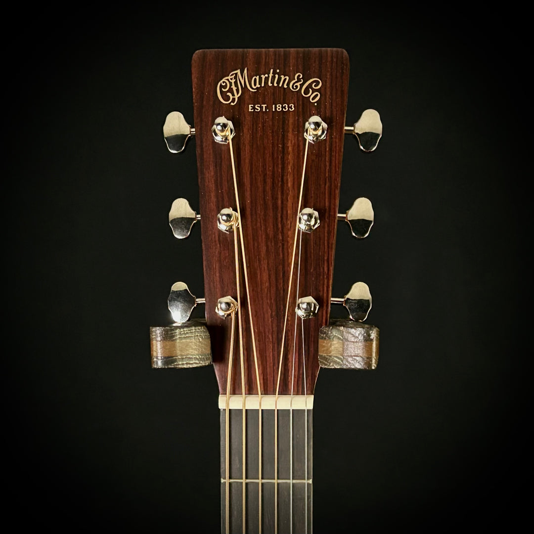 Martin D-18