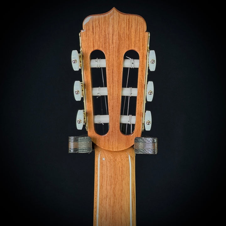 Ramirez Estudio 140 - Cedar Top Classical Guitar