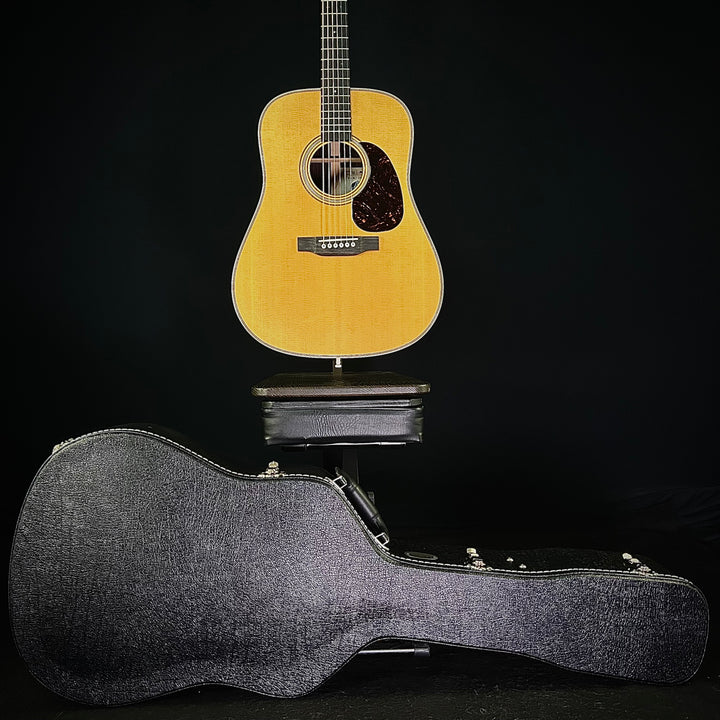 Martin D-28 - Billy Strings