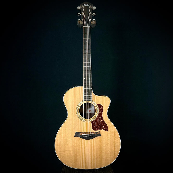 Taylor 214ce - Walnut