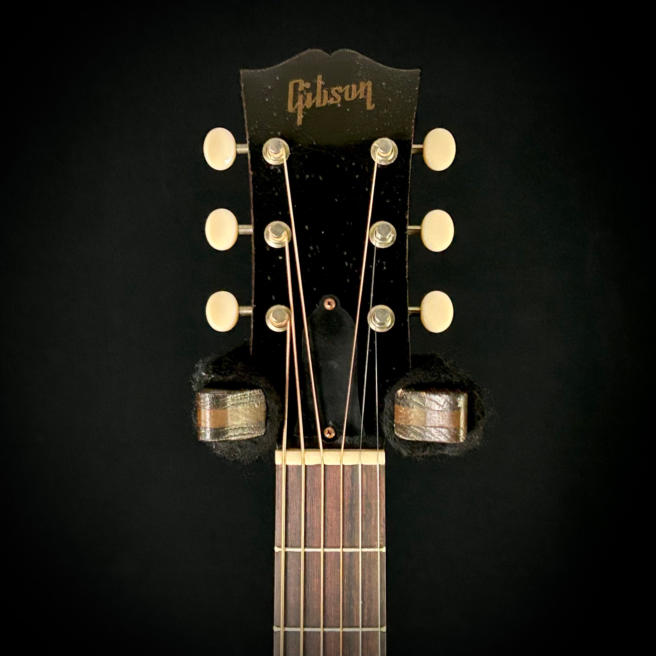 Gibson 1955 J-45 Murphy Lab Light Aged - Vintage Sunburst – Music