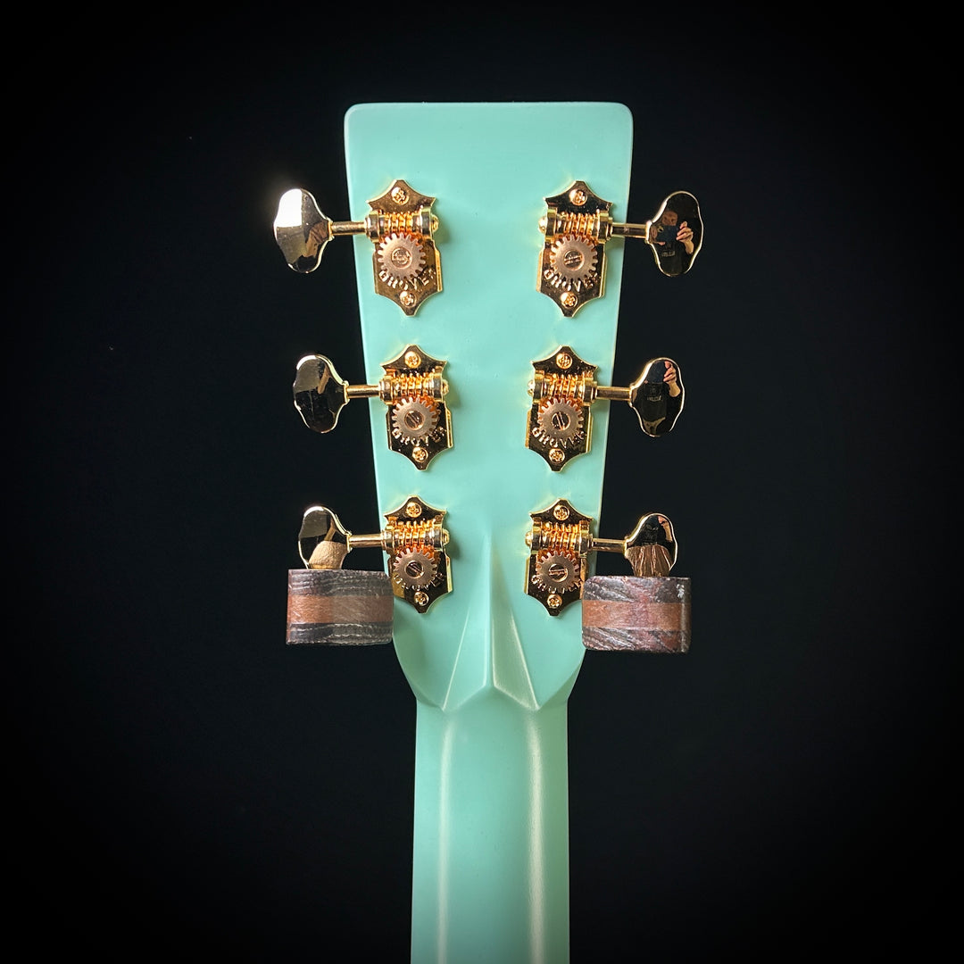 Martin Music Villa OM Quilted Maple - Translucent Teal