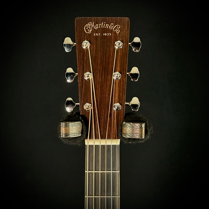 Martin D-28 - Billy Strings