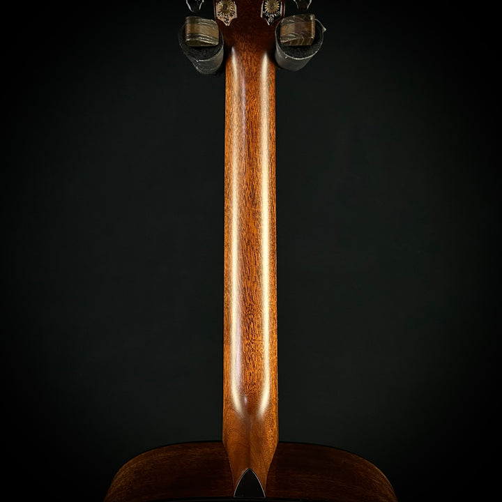 Martin D-18