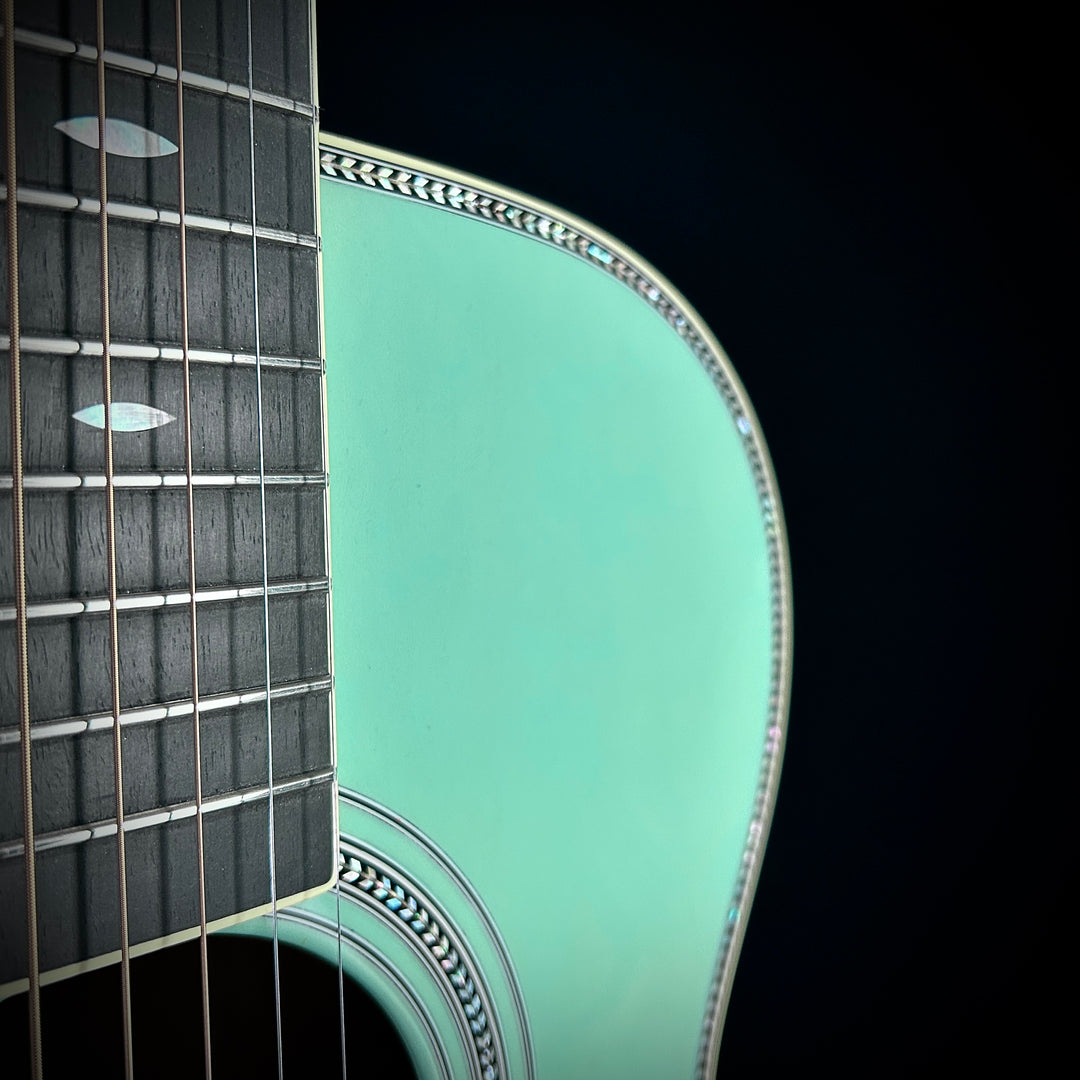 Martin Music Villa OM Quilted Maple - Translucent Teal