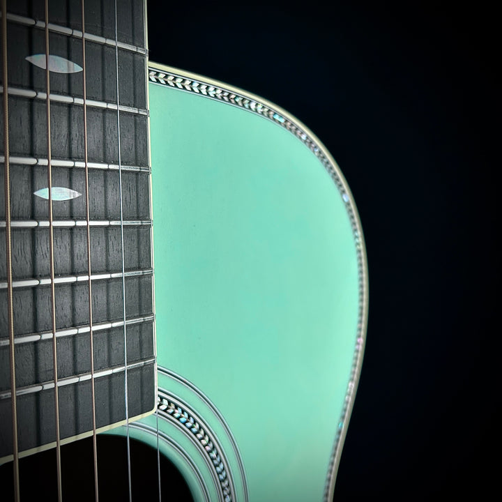 Martin Music Villa OM Quilted Maple - Translucent Teal