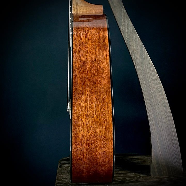 Martin D-18