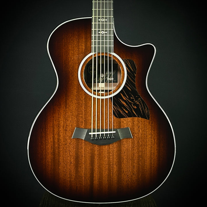 Taylor MV Custom Baritone-6 - Grand Auditorium