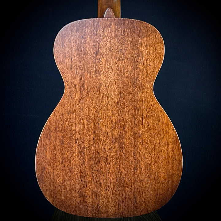 Martin 0-17