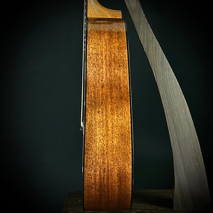Martin D-18
