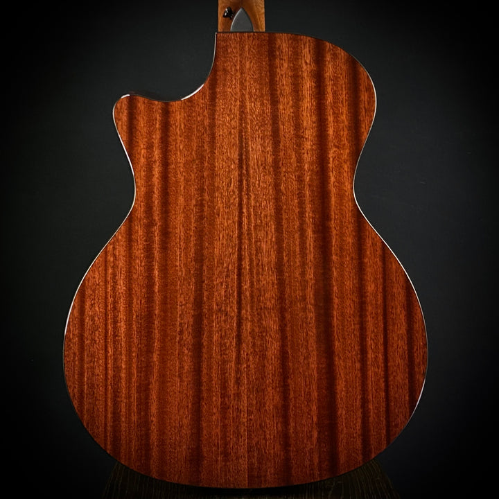 Taylor MV Custom Baritone-6 - Grand Auditorium