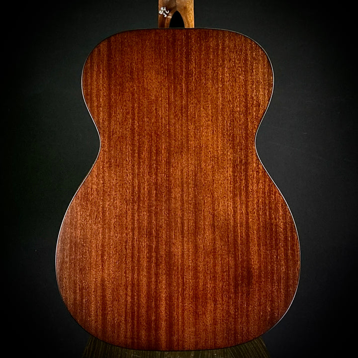 Martin 00-10E Retro - Joe Bonamassa