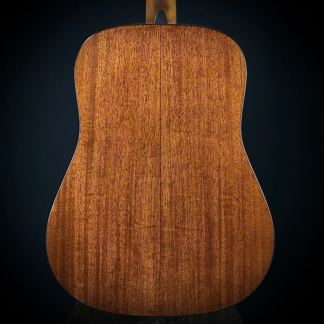 Martin Custom Shop 18 Style Dreadnought Short Scale – Music