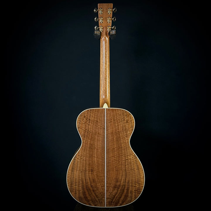 Martin Music Villa Custom 000, 41 Style - Bastogne Walnut