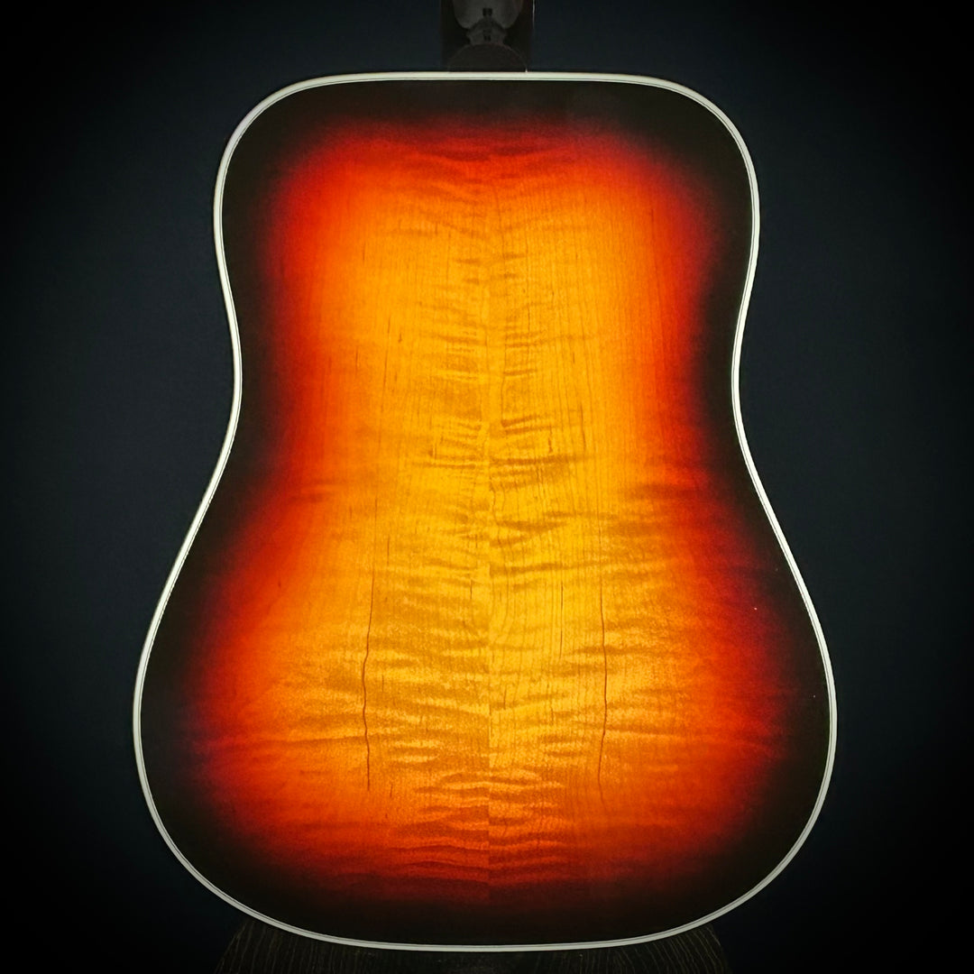 Gibson Hummingbird Maple Long Scale