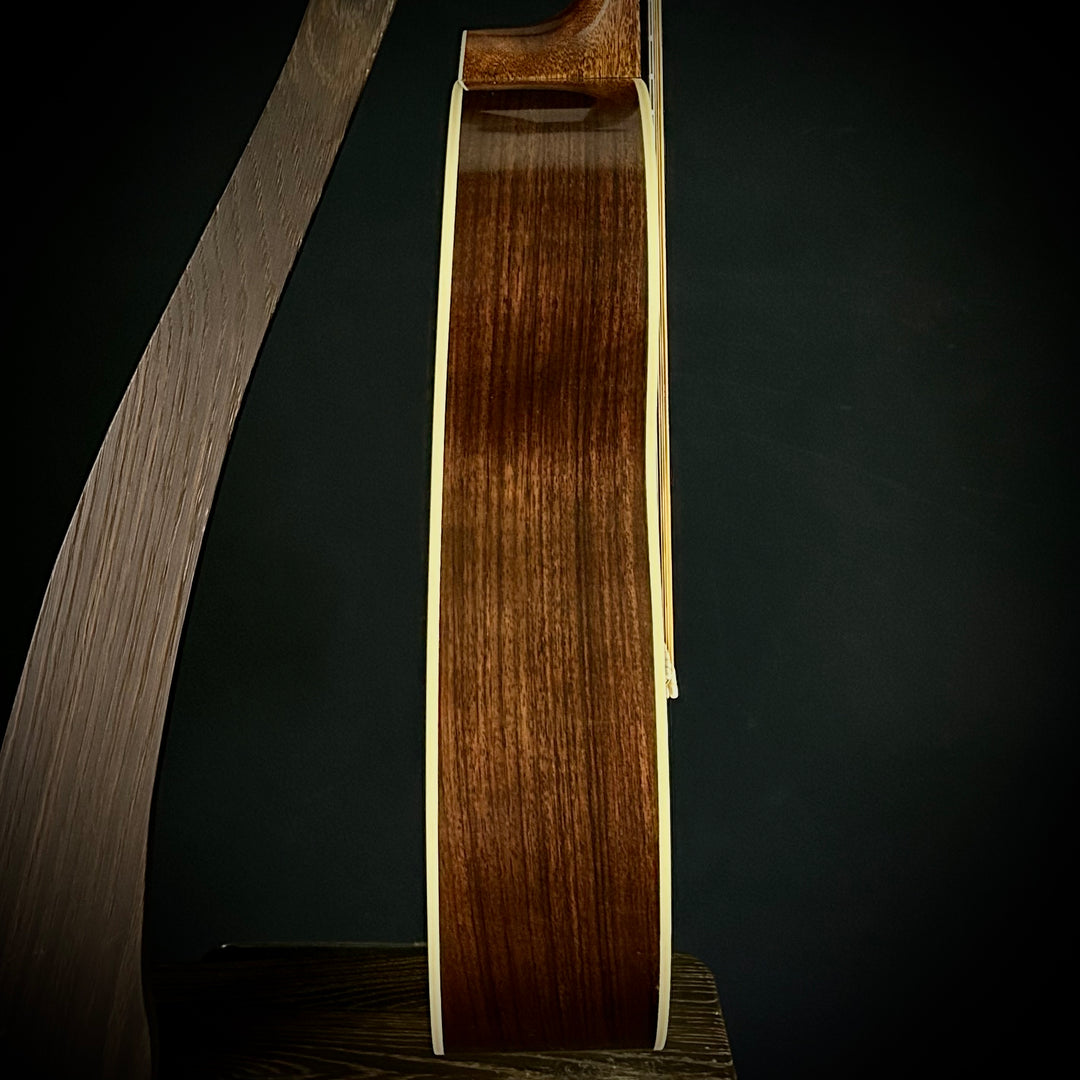 Martin Custom 0-28 - Adirondack Top