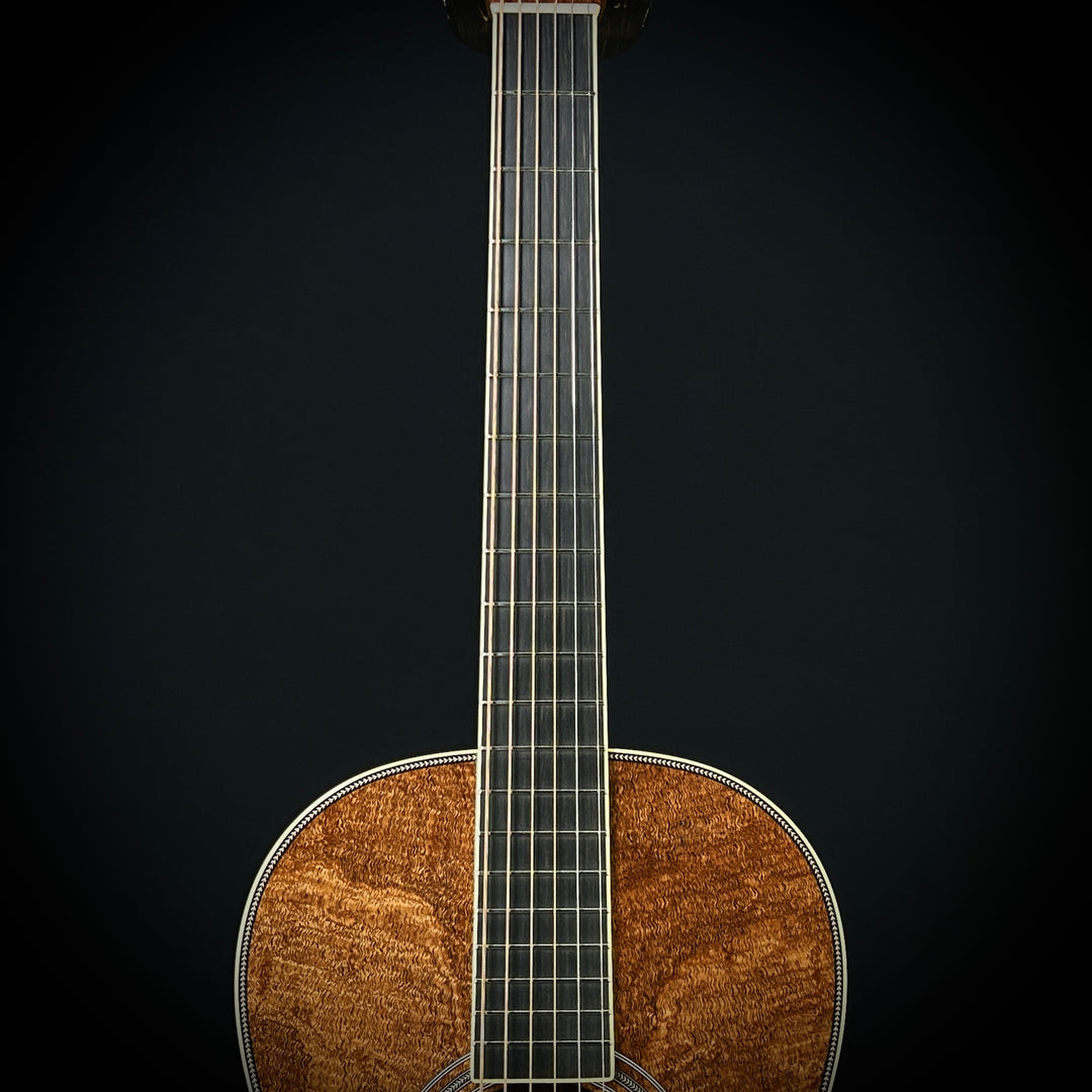Martin MV Custom Shop 00 12-Fret - Flamed Mahogany