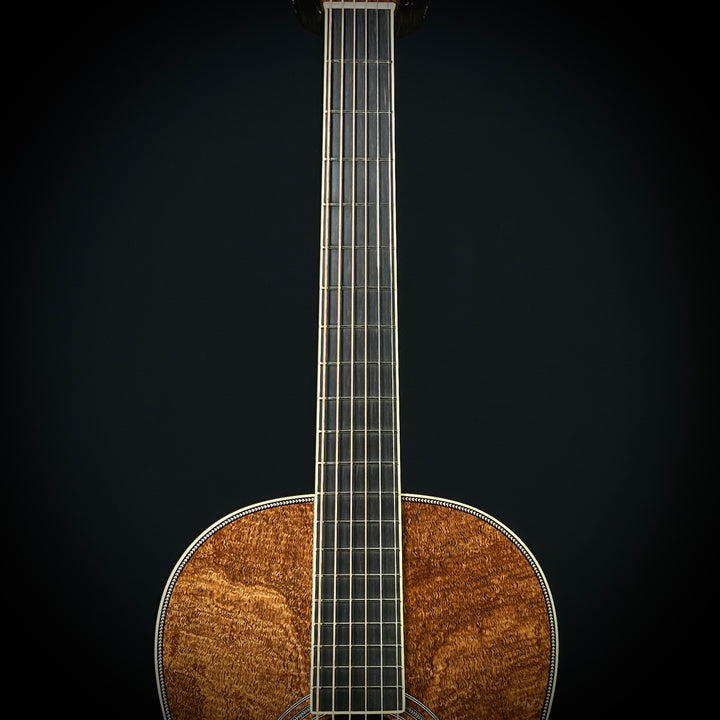 Martin MV Custom Shop 00 12-Fret - Flamed Mahogany