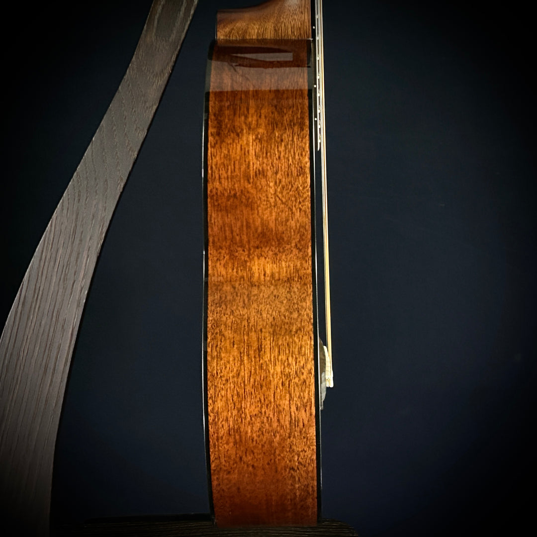 Martin Custom 18 Style - Size-2