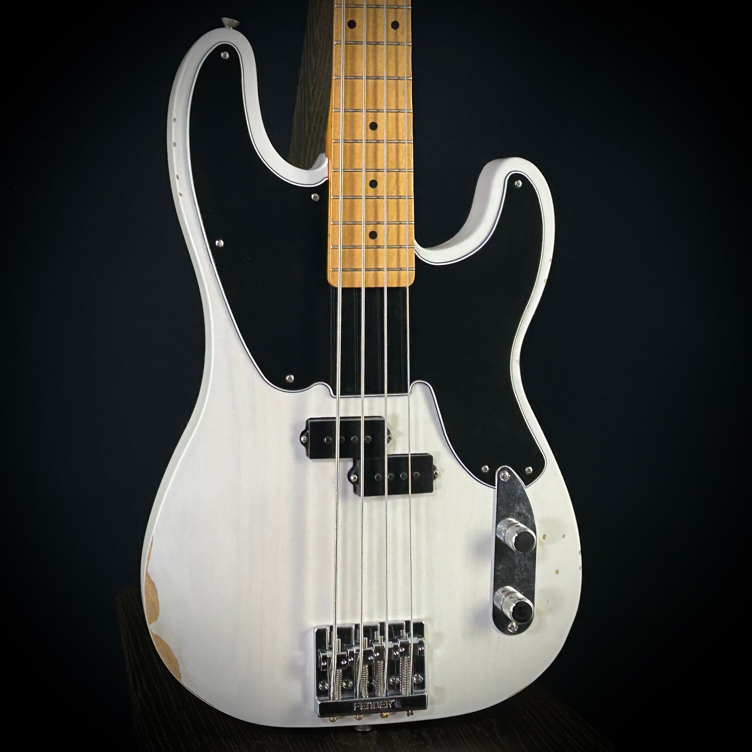 Fender Mike Dirnt Road Worn Precision Bass – Music Villa MT