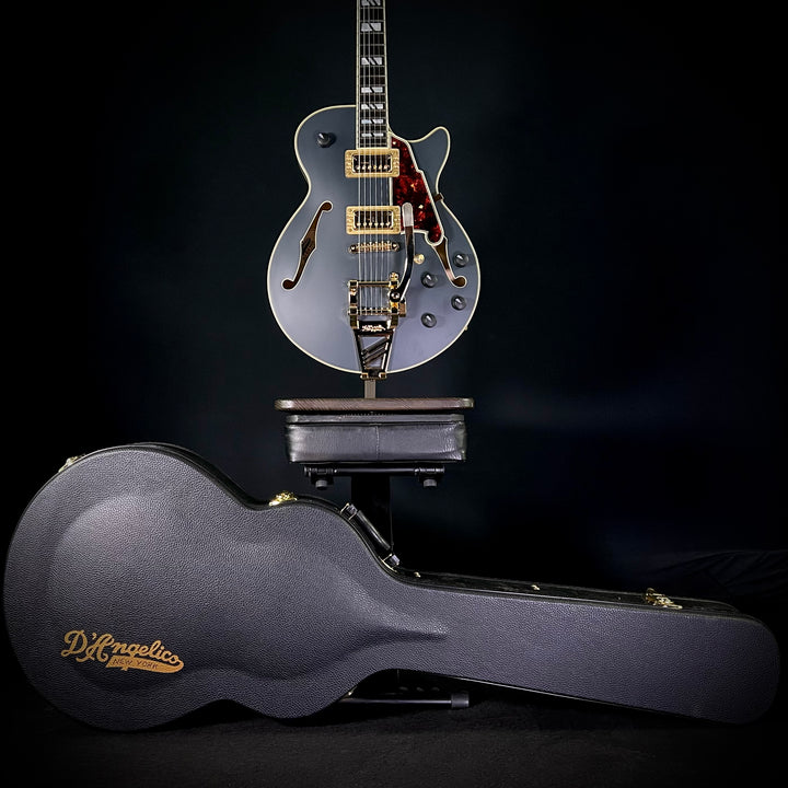 D’Angelico Deluxe Bobby Weir 3